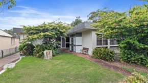 77 Booner By The Beach, Hawks Nest